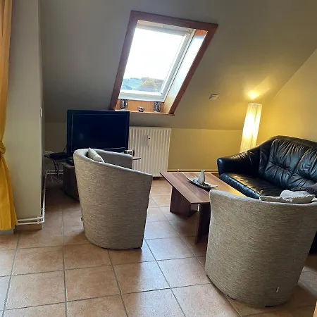 Modernisierte - Spitze, Gegenueber Mutter-kind-klinik