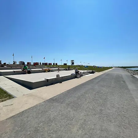 Strandnahe Gegenueber Mutter-vater-kind-klinik Friedrichskoog-spitze *